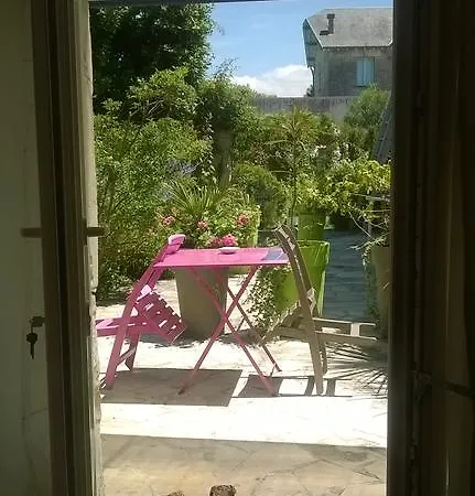 Bed & Breakfast Résidence Les Platanes La Rochelle Sud - *