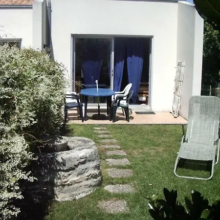 Bed & Breakfast Résidence Les Platanes La Rochelle Sud -