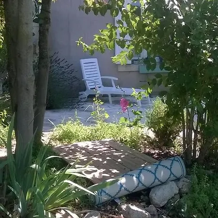 Les Platanes La Rochelle Sud - Panzió *
